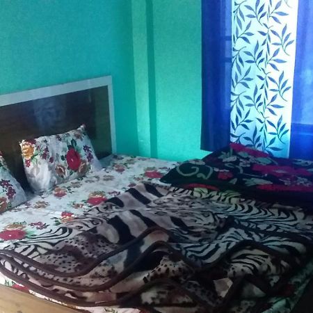 Spot On Sharma'S Kitchen & Home Stay Bajaura Extérieur photo