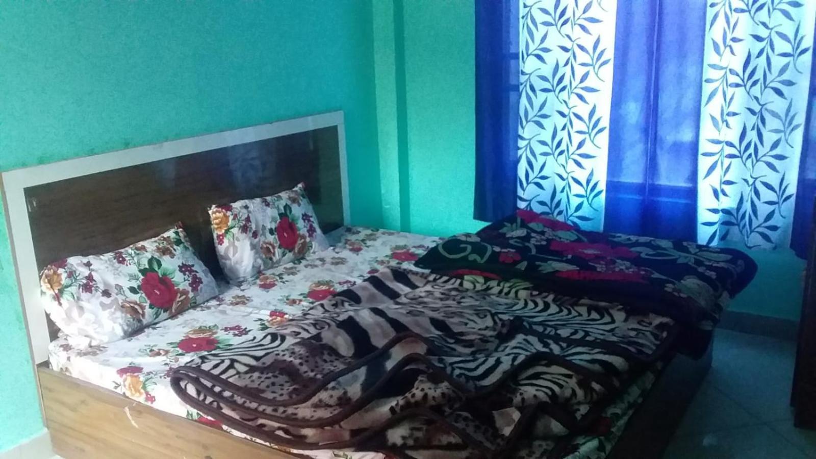 Spot On Sharma'S Kitchen & Home Stay Bajaura Extérieur photo